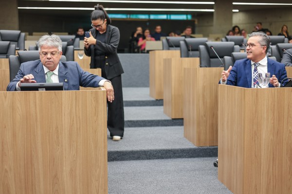 Deputados repercutem peça publicitária retirada de circulação pelo Governo do Estado