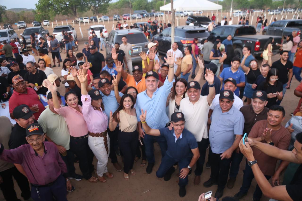 Ciro Nogueira cumpre agenda pelo interior do Piauí ao lado de Margarete, Joel e Júlio Arcoverde