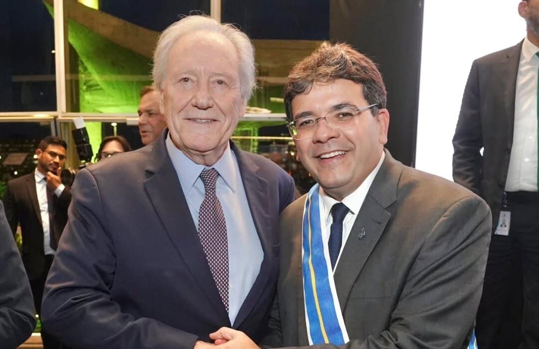 Governador Rafael Fonteles recebe a Medalha da Ordem do Mérito do Ministério da Justiça