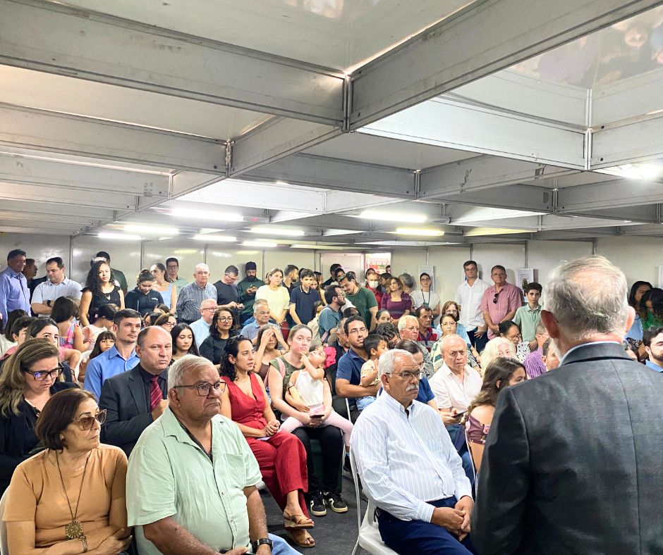CRMV-PI realiza cerimônia de Menção Honrosa na Expoapi 2025