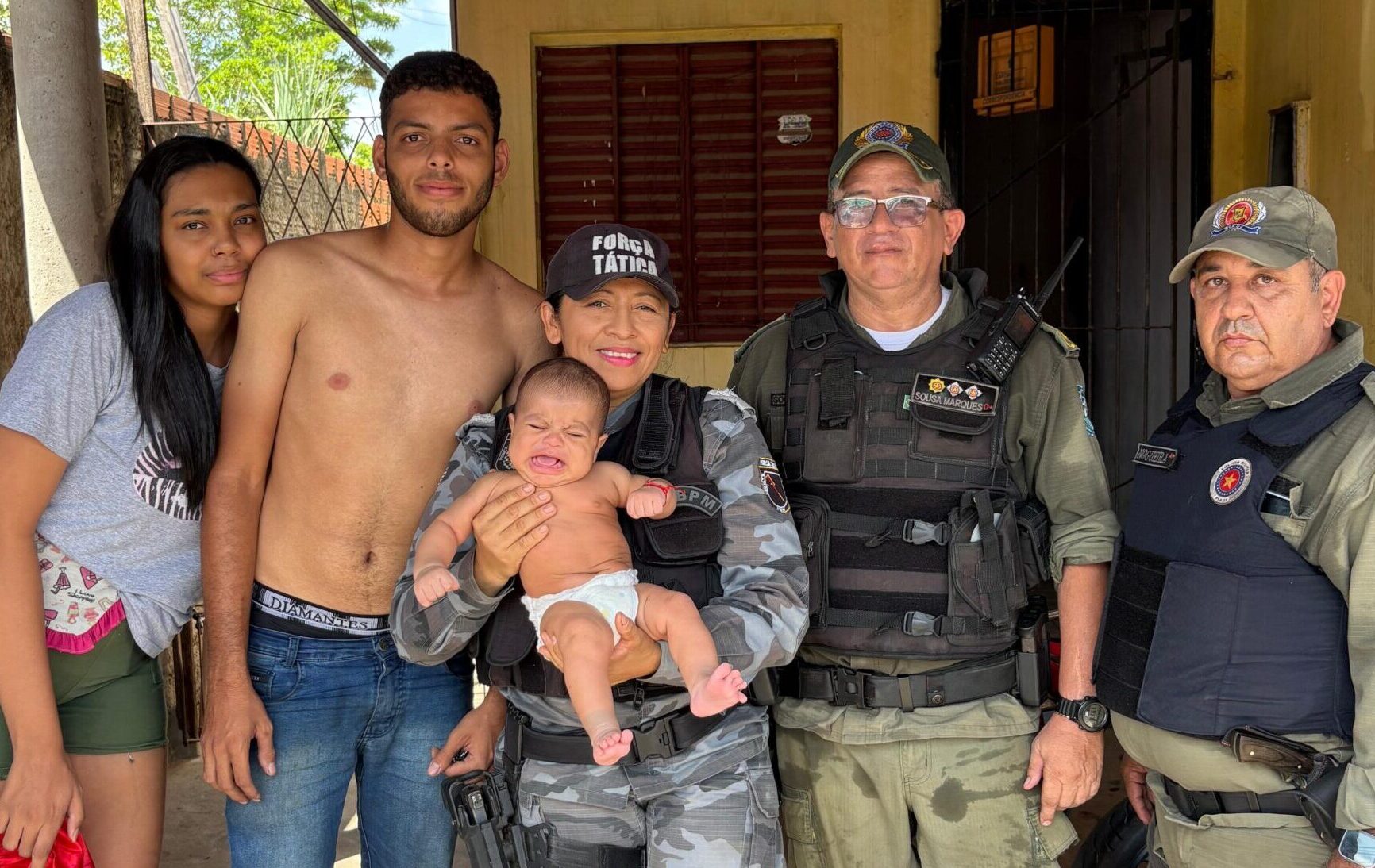 Polícia Militar salva bebê engasgado na zona Sul de Teresina