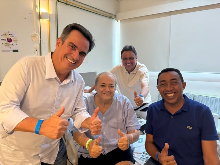 Ciro, Joel e Júlio visitam Silvio, que apresenta melhoras e deve receber alta ainda antes do Natal
