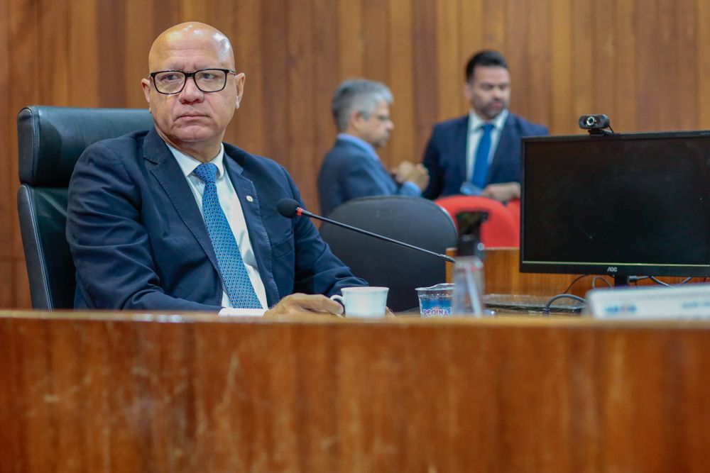 Comissão de deputados atua durante recesso da Assembleia Legislativa do Piauí