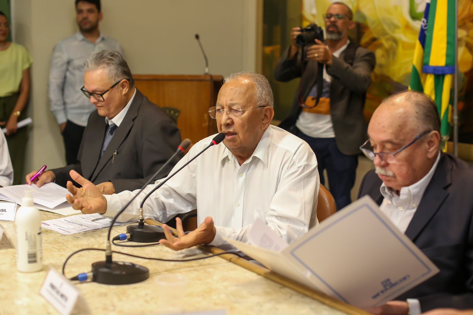 Prefeito Dr. Pessoa assina decreto de autonomia aos pastores Capelães