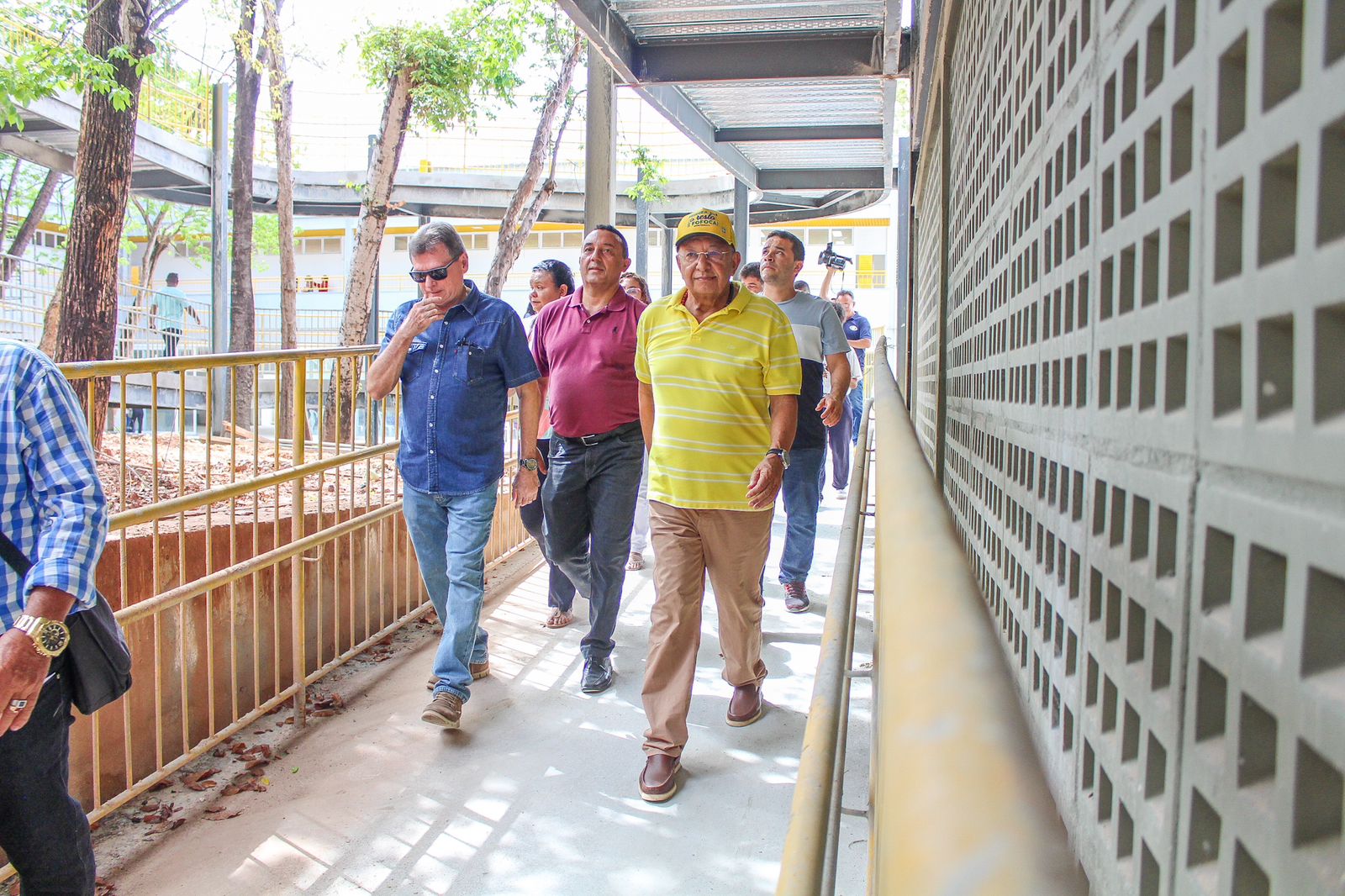 Prefeito Dr. Pessoa vistoria obras da Escola 15 de Outubro