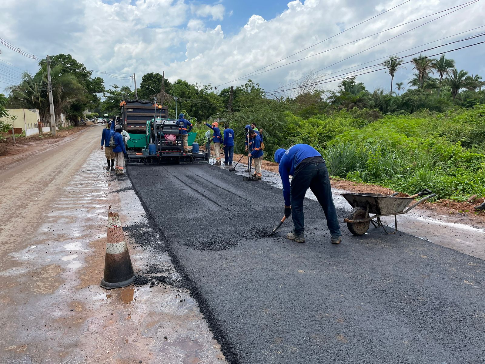 Prefeitura conclui asfalto e implantação dos sistemas de drenagem em mais de 5 km da avenida Camilo Filho