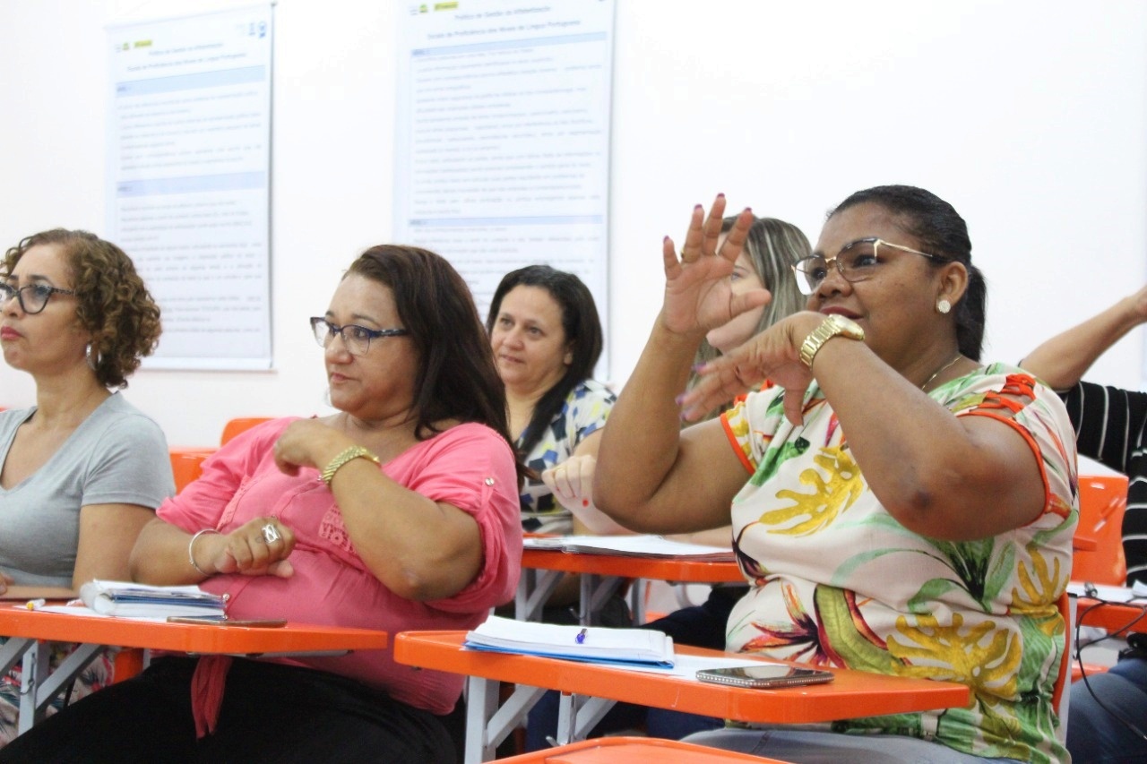 Prazo para inscrições em curso de Libras da Semec termina nesta quinta-feira (25)