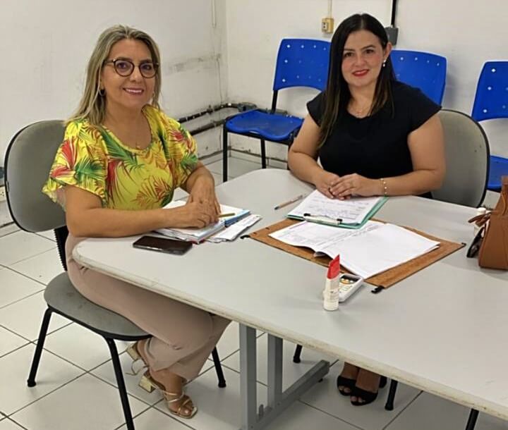 Serviço Social da Semec discute ações na Escola Municipal Domingos Afonso Mafrense