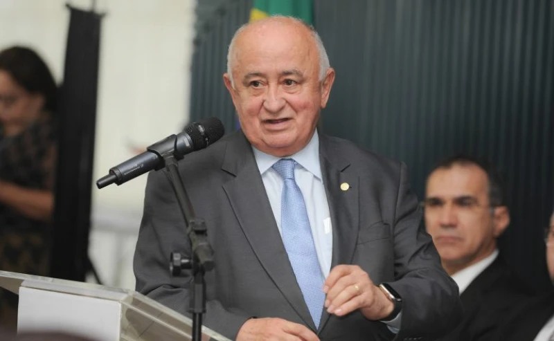 De olho em vaga do Senado, Júlio César filia lideranças e chega a 50 prefeitos no Piauí
