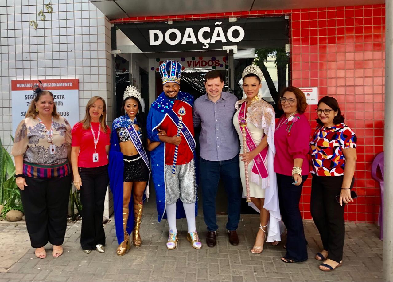 Visita das Majestades do Carnaval de Teresina 2024 espalha alegria e solidariedade pela cidade