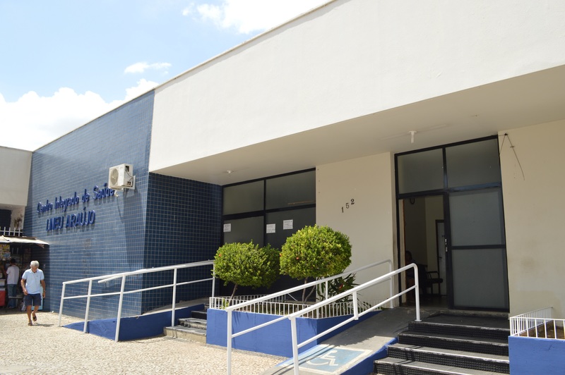 Lineu Araújo mantém um programa específico para o tratamento da dor crônica