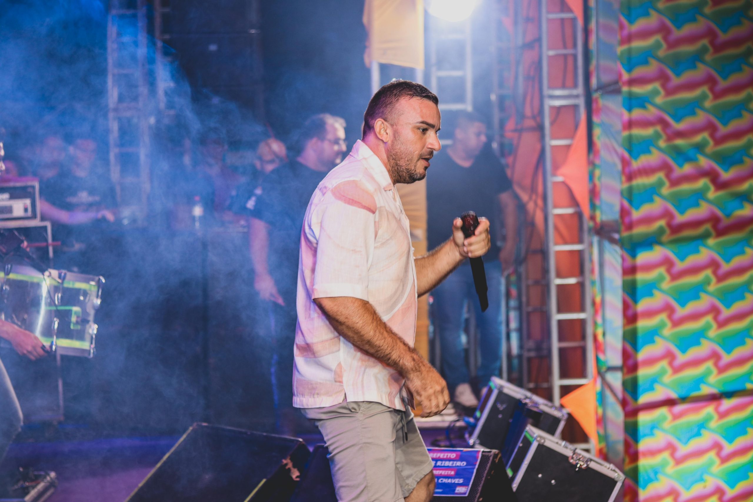 Muita folia e animação no Carnaval de Água Branca: Júnior Vianna abre 1º dia de folia