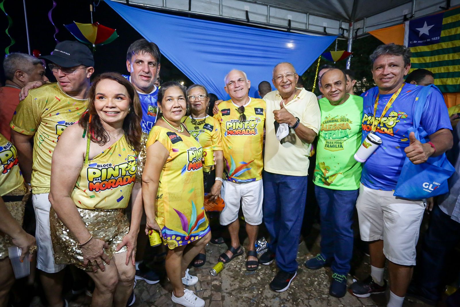 Prefeito Dr. Pessoa prestigia bloco carnavalesco de Teresina
