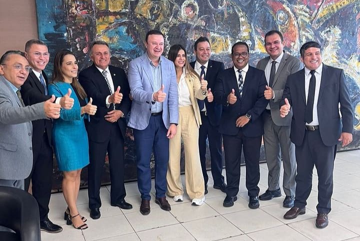Diretor do HU-UFPI Dr. Paulo Márcio visita a Câmara Municipal Teresina
