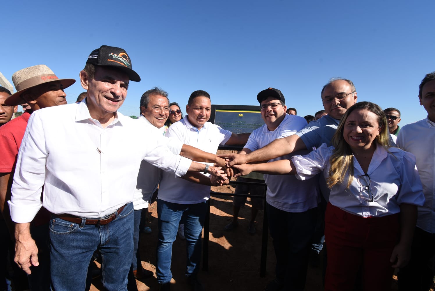 Governador Rafael Fonteles entrega aeródromo de Alvorada do Gurguéia (PI)