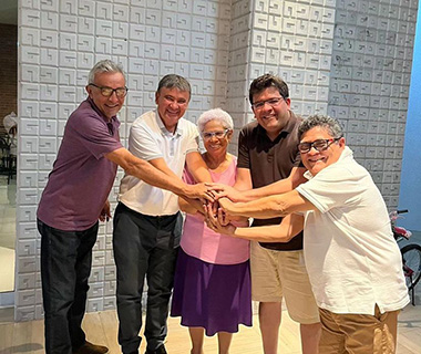 Em reunião, líderes do PT decidem que pré-candidato será escolhido em agosto