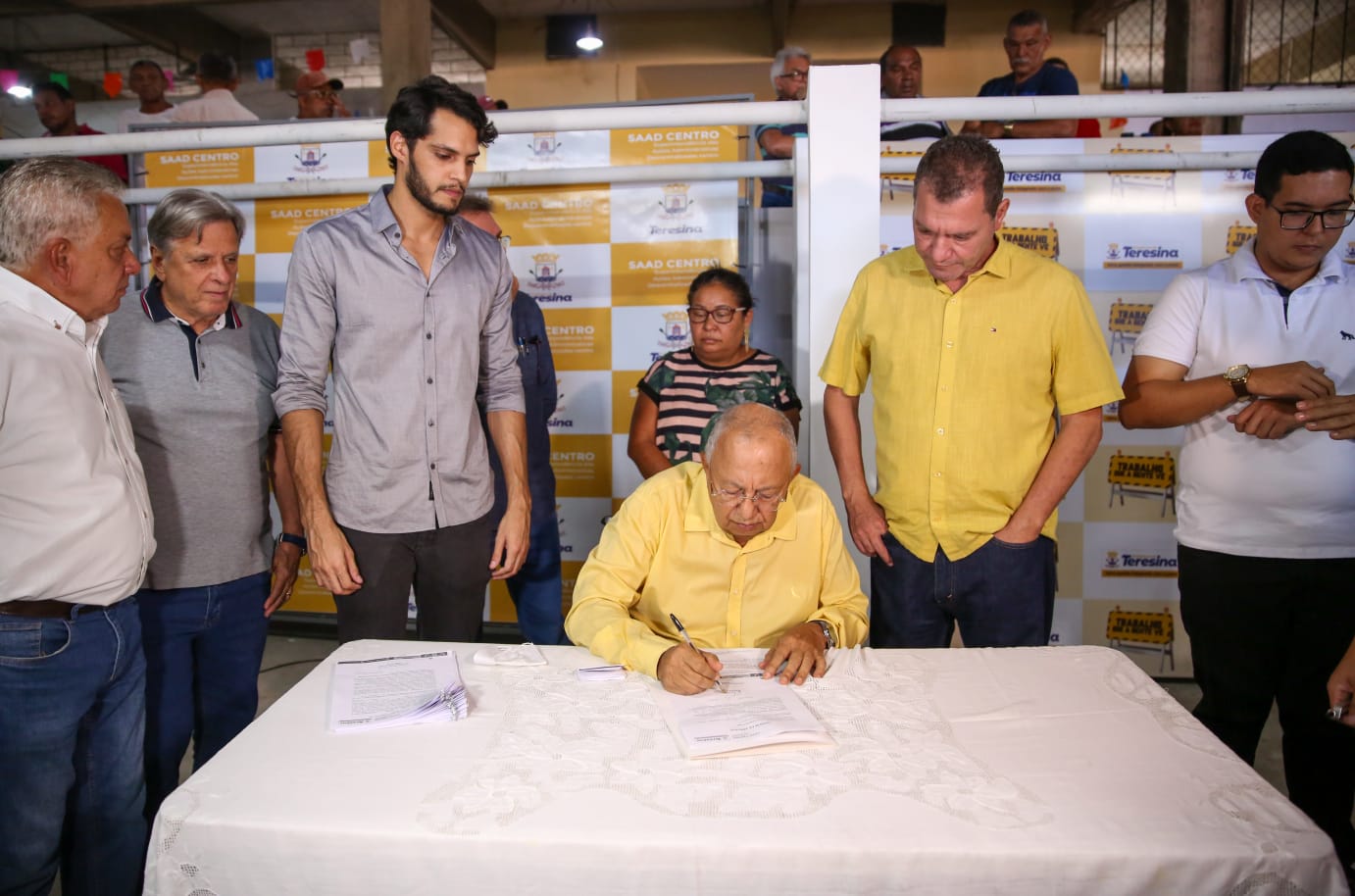 Prefeito Dr. Pessoa assina ordem de serviço para terceira etapa da reforma do Mercado Central
