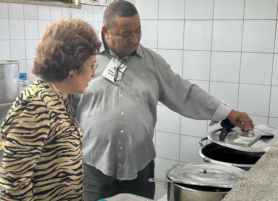 Alunos de Teresina participam de teste para inclusão de carne de ovinos na alimentação escolar