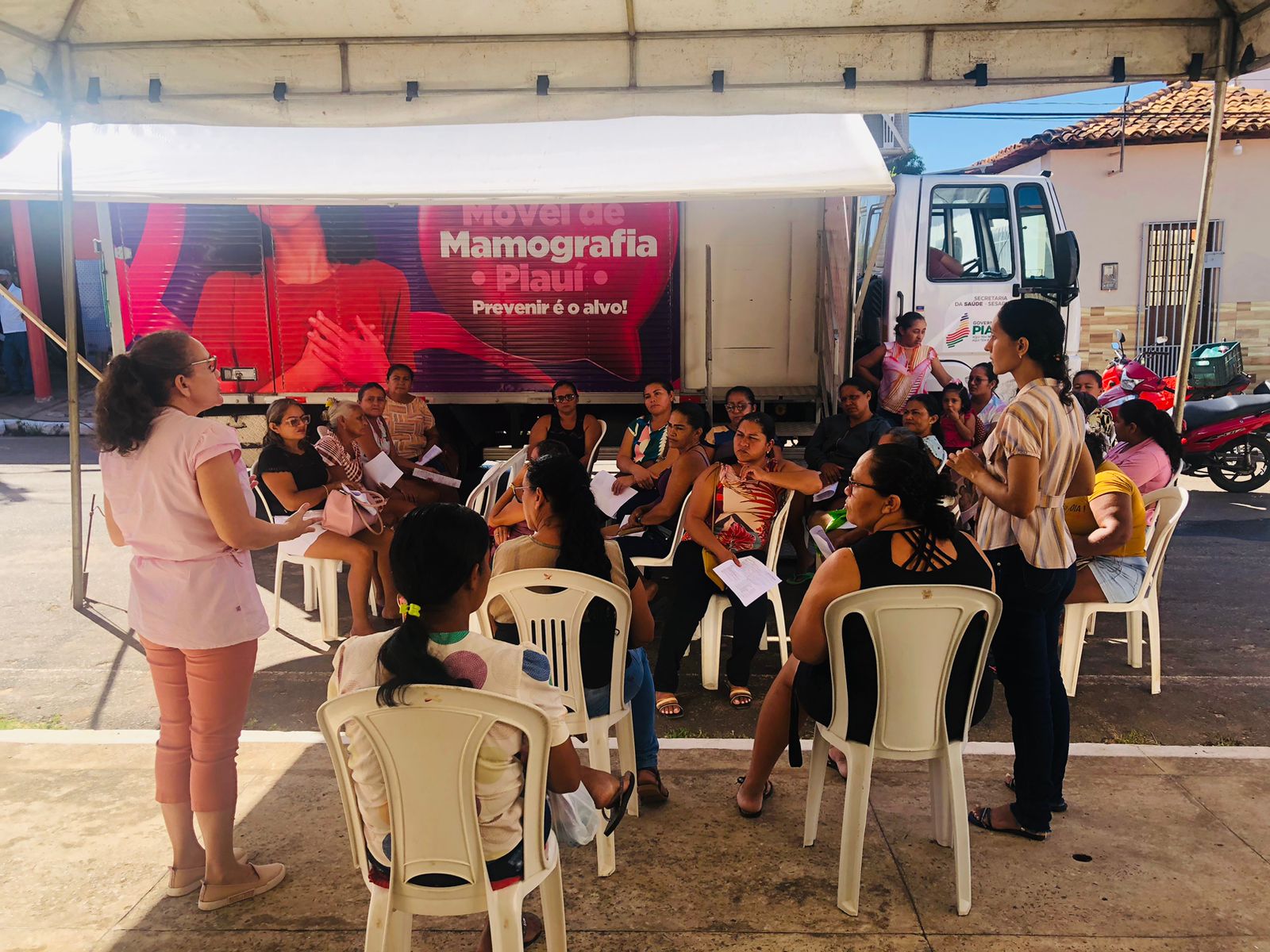 Caminhão da Mamografia da Sesapi inicia atendimentos em Queimada Nova