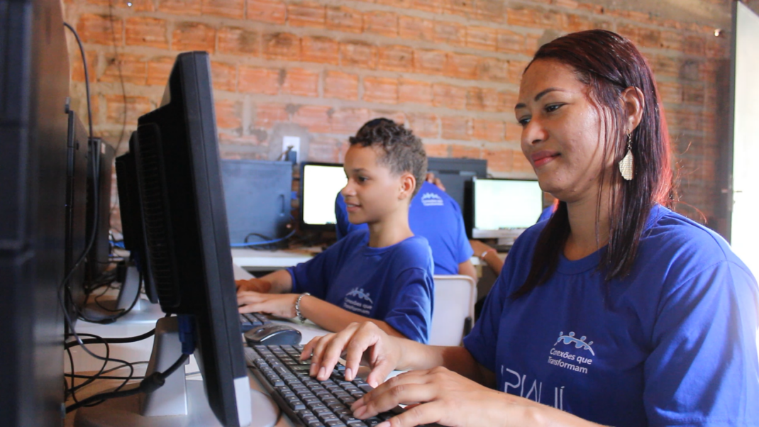 Jovens da região Norte de Teresina têm vidas transformadas por meio da educação tecnológica