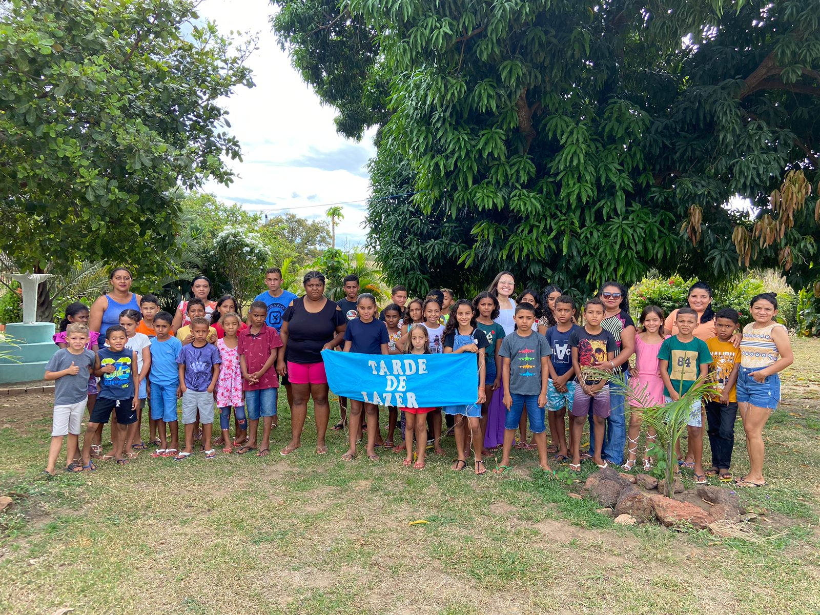 Crianças e jovens acompanhados pelo CRAS têm dia de lazer em Olho D’Água