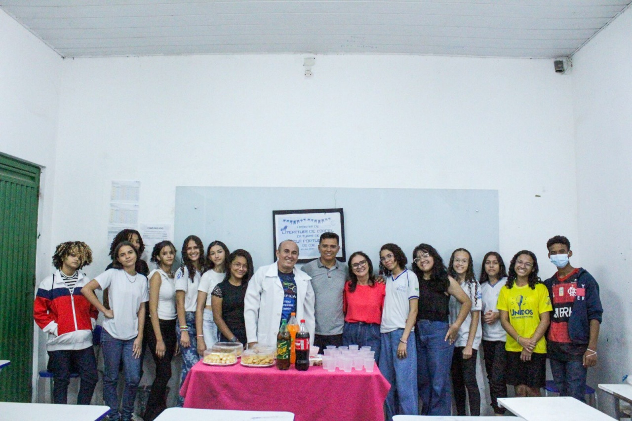 Alunos de língua portuguesa do Cidade Olímpica Educacional realizam exposição de cordel