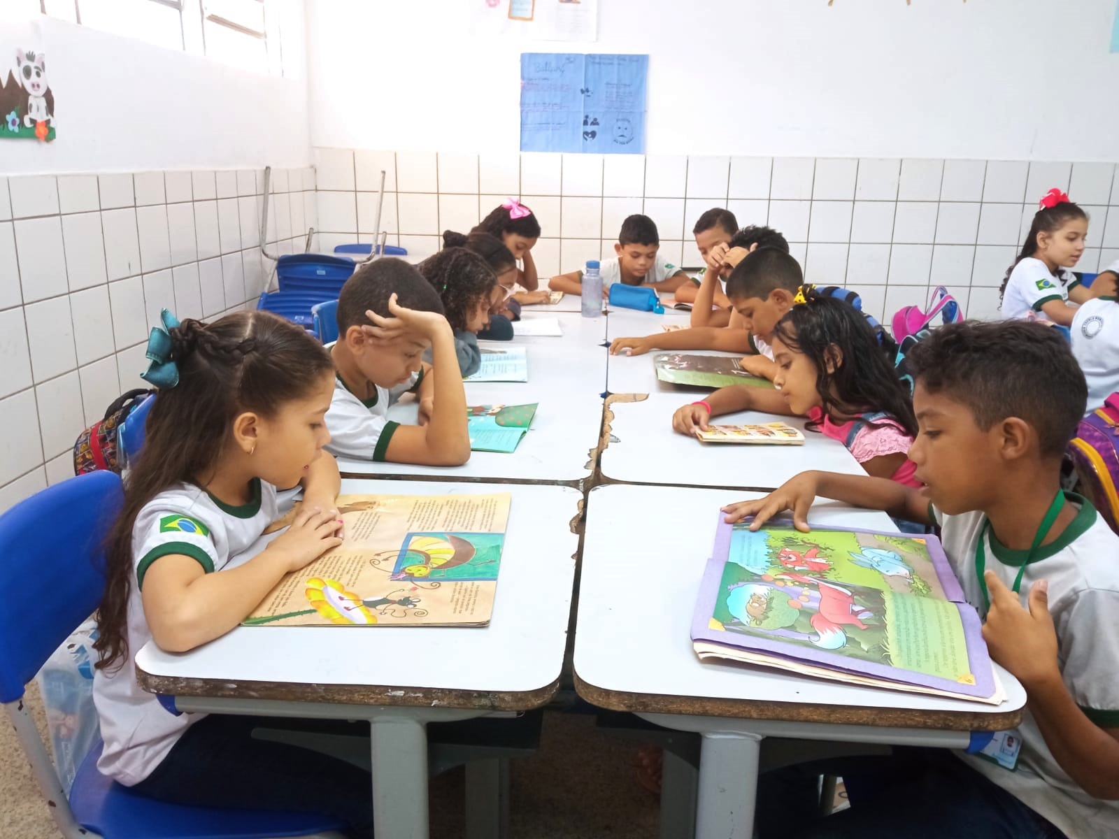 Projeto literário é realizado na Escola Municipal Hindemburgo Dobal