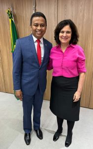 Dr. Francisco acompanha ajustes do convênio de R$ 38 milhões para reestruturar o Hospital de Floriano