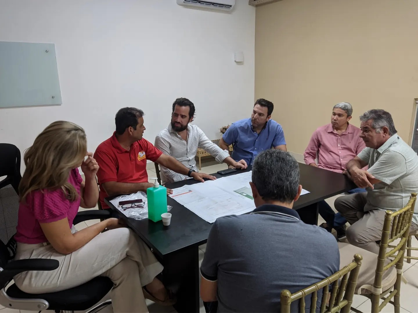 Secretário da SEMDEC visita a fábrica da Frango Forte e projeto de mais uma fábrica da empresa é apresentado