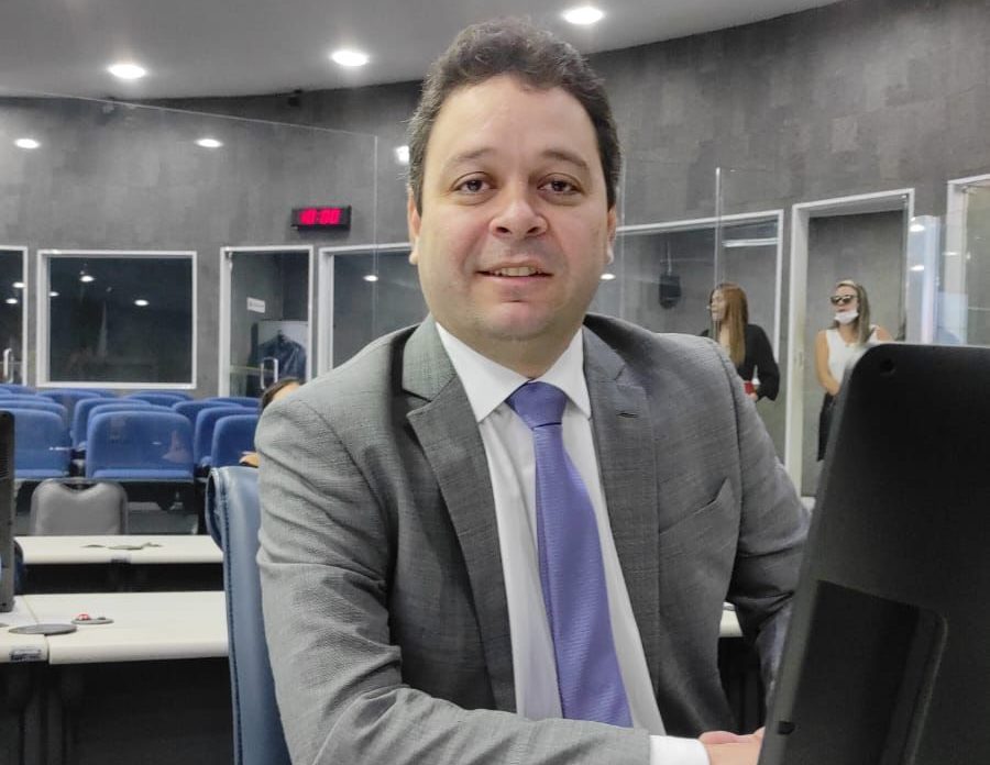 Lei obriga Prefeitura de Teresina a divulgar informações sobre obras contratadas pelo município