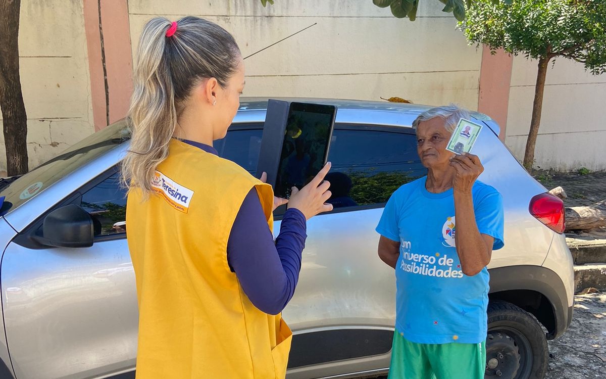 Regularização Fundiária: Prefeitura realiza mutirão de cadastramento no Leonel Brizola