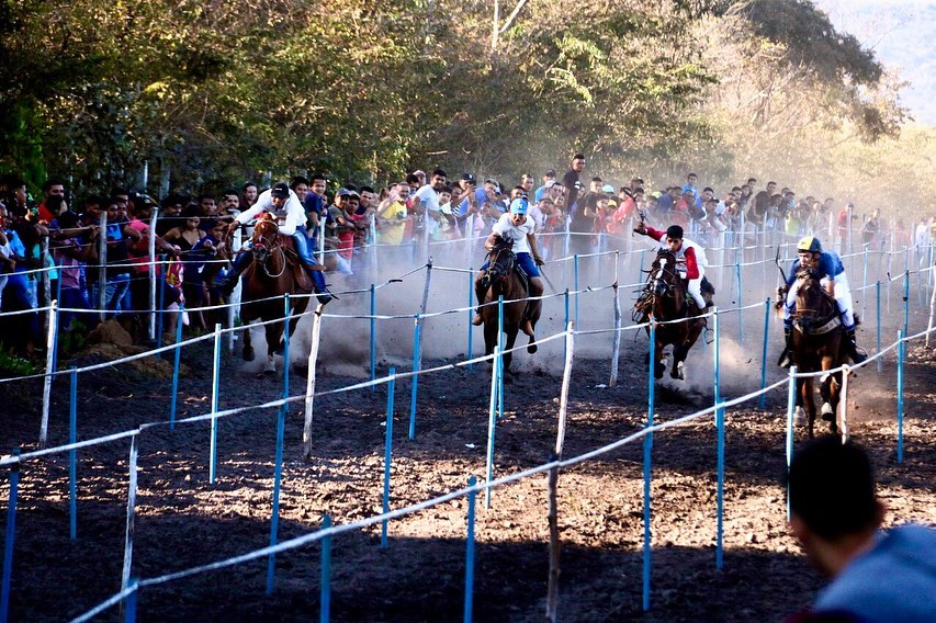 Corrida de Cavalos marca início dos Festejos de Água Branca 2023