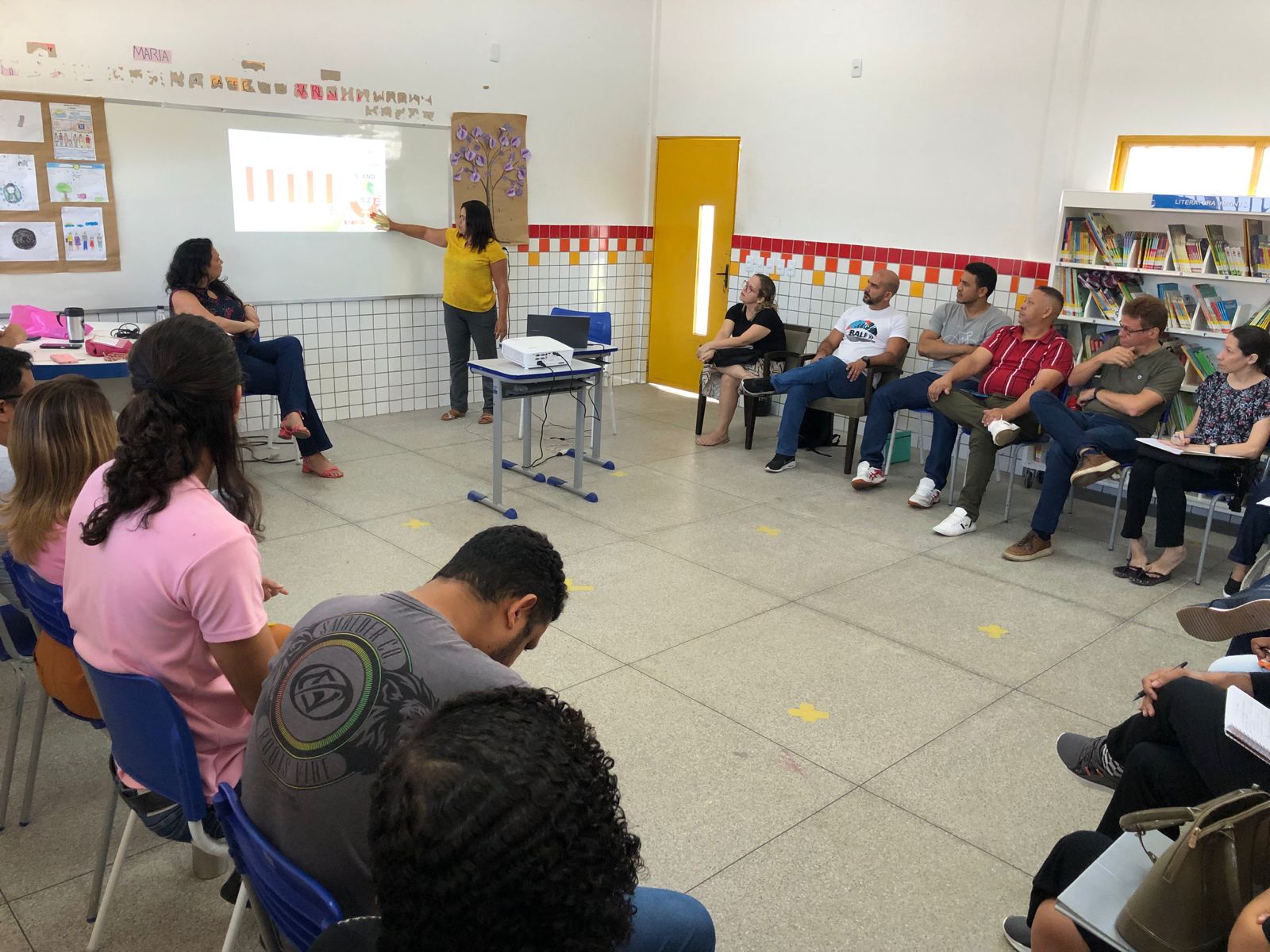 Escolas municipais de Teresina promovem encontros pedagógicos para início do semestre letivo