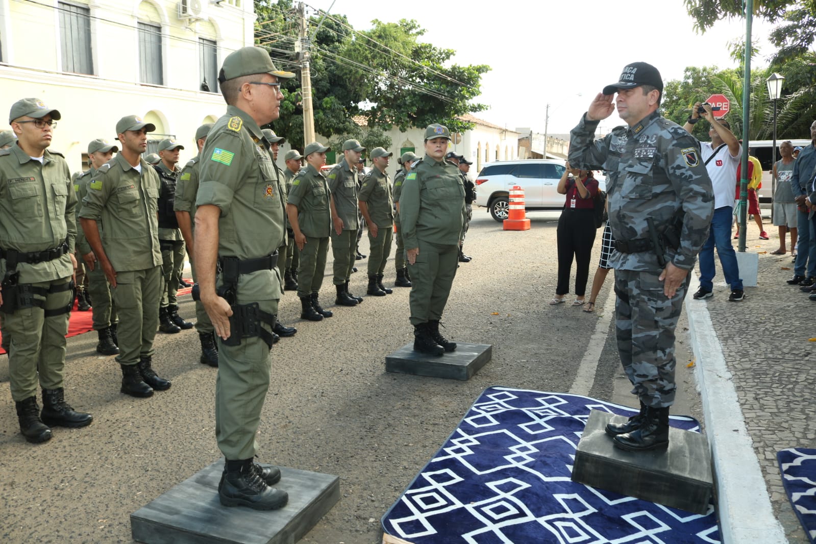Polícia Militar realiza passagens de comandos e entrega equipamentos na região Sul do Piauí