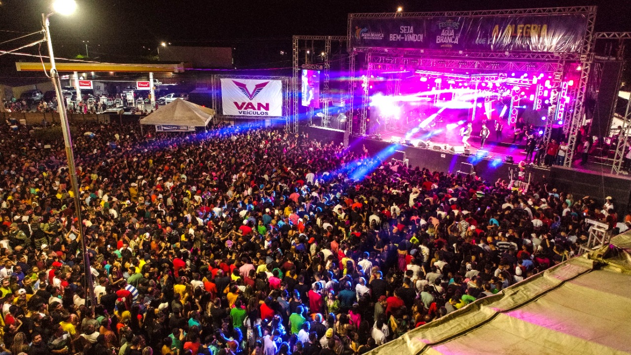 Água Branca encerra festejos nesta terça (15) com shows de Nattanzinho, Henry Freitas e Victor Meira
