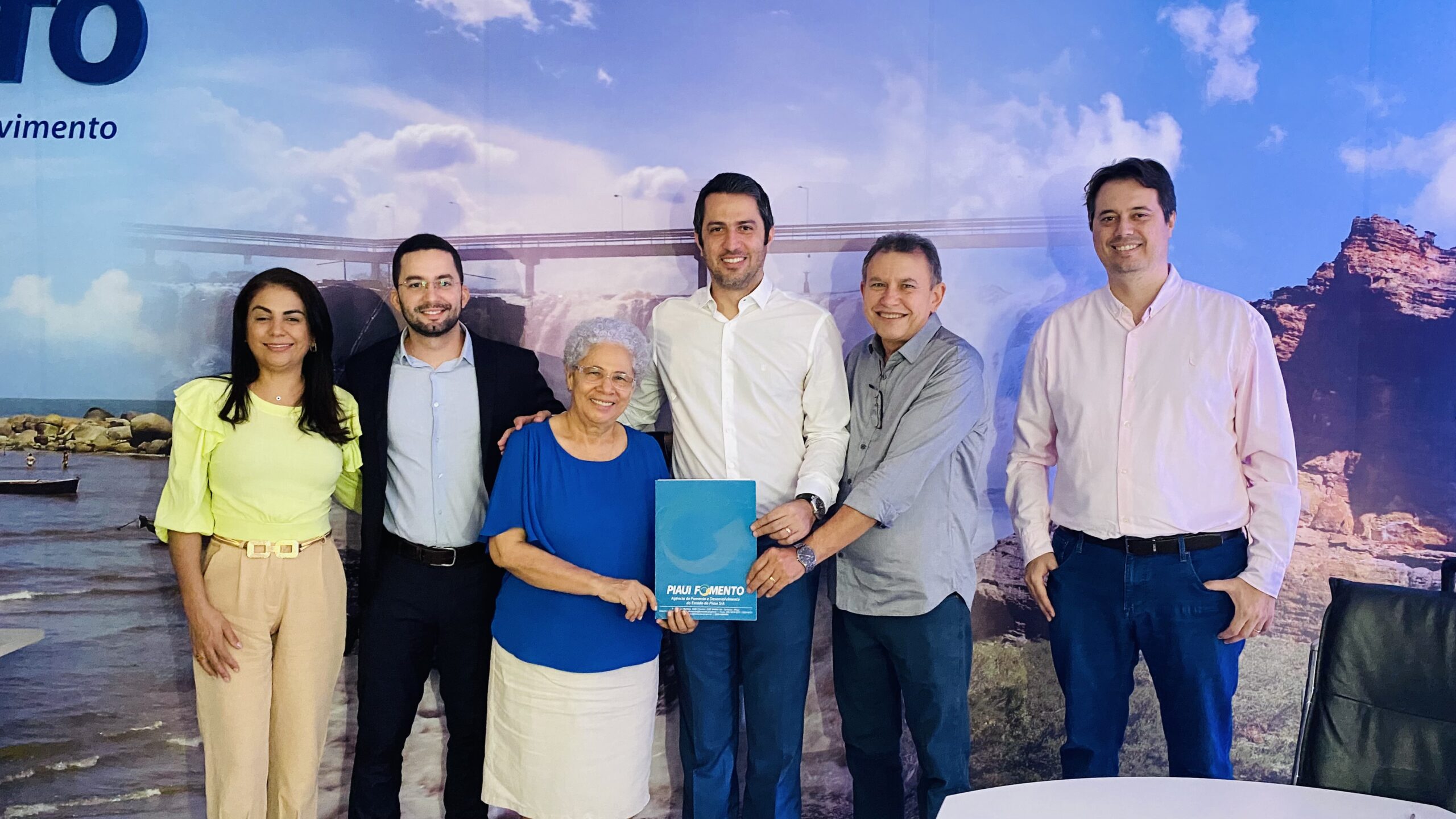 Piauí Fomento e Sasc firmam parceria para qualificação e recursos ao primeiro negócio de beneficiários do Bolsa Família