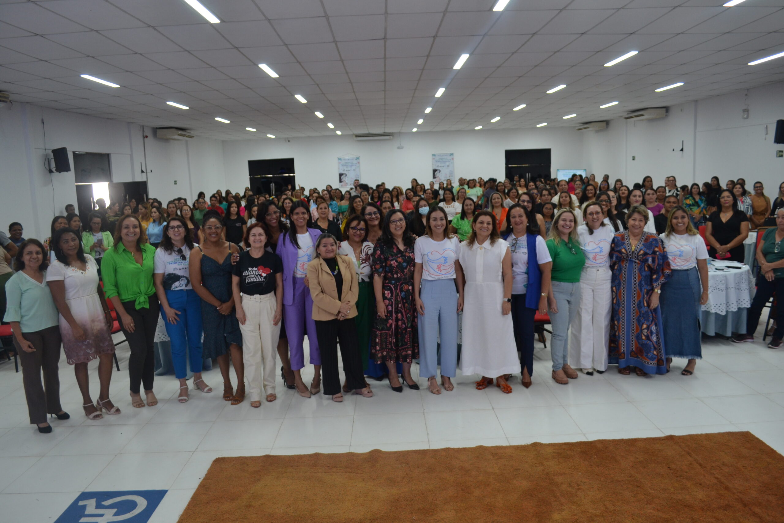Seminário sobre a primeira infância reúne 350 participantes em Teresina