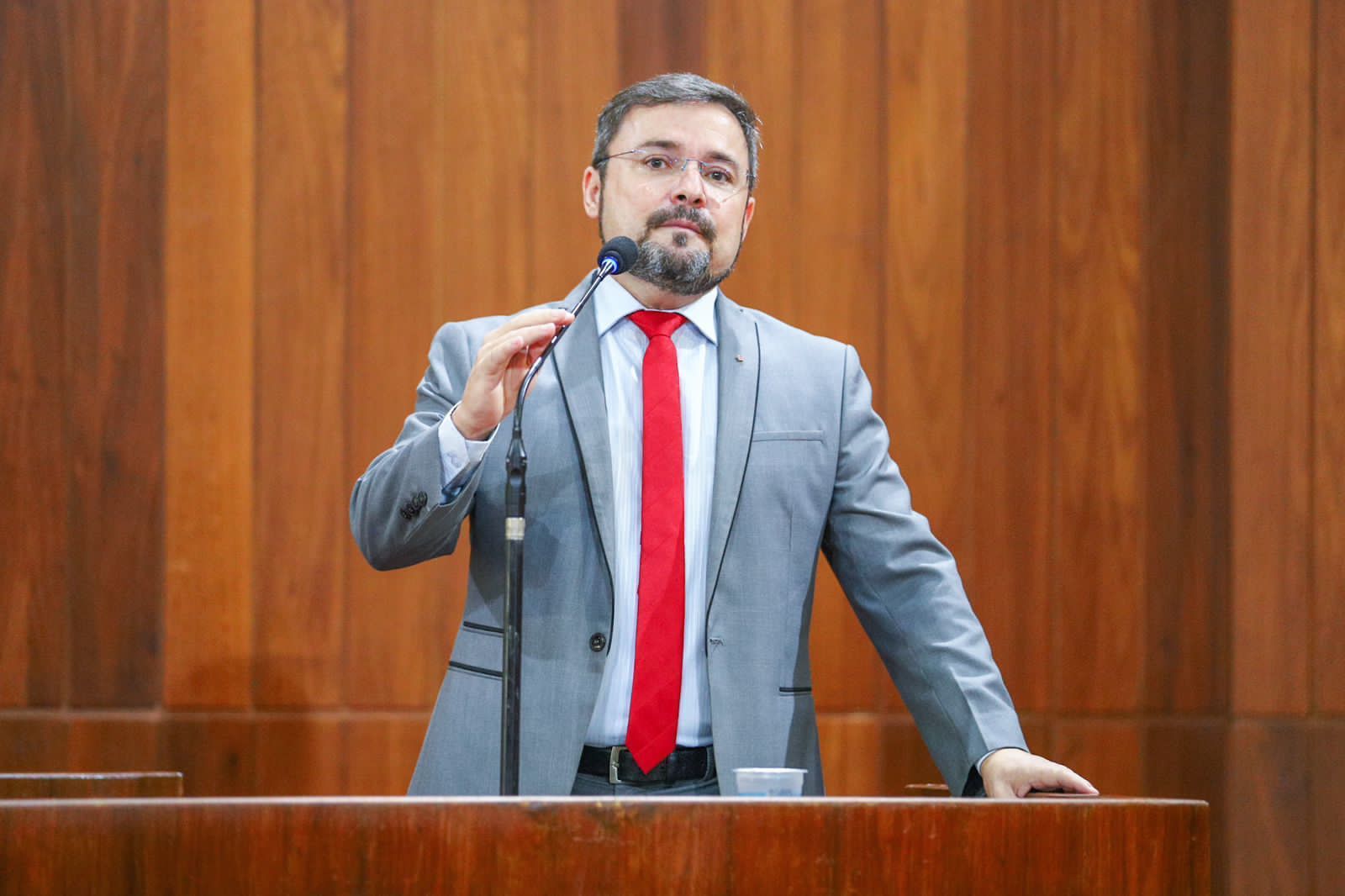 Lei de Responsabilidade Social para Mulheres proposta por Fábio Novo é sancionada