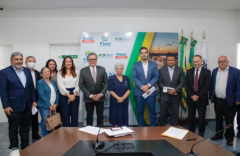 Governadora pede ajuda da bancada para não diminuir imposto, o povo que pague!