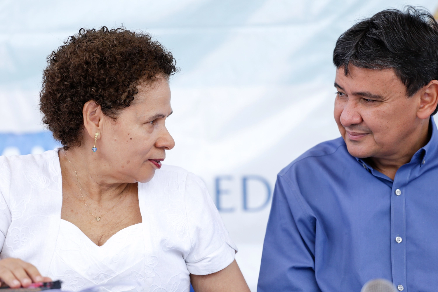 Regina Sousa e outros governadores ingressam no STF contra lei que busca controlar inflação e reduzir preços dos combustíveis