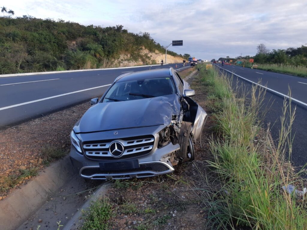 Carro de luxo atropela e mata funcionário da Emater na BR-316 em Teresina