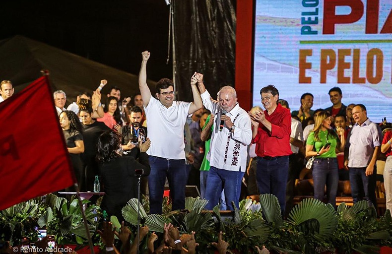Justiça determina que Rafael Fonteles retire postagens com Lula em evento