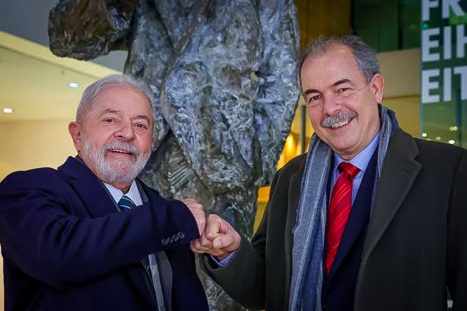 Lula anuncia Aloizio Mercadante como futuro presidente do BNDES