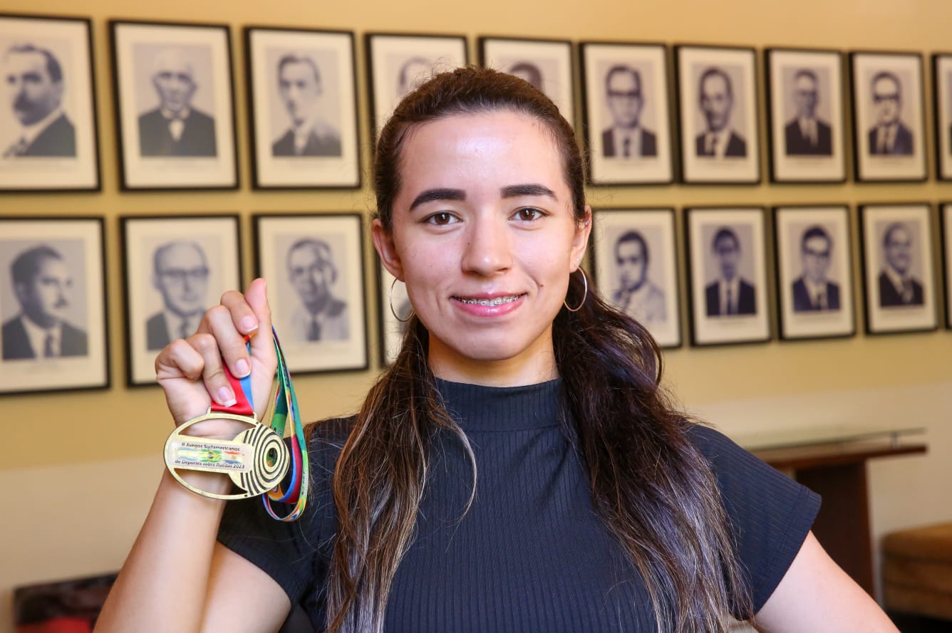 Teresinense representa o Brasil e conquista medalha em campeonato de patinação