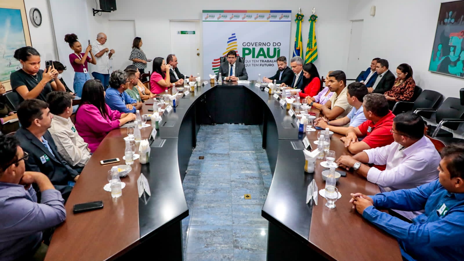 Rafael Fonteles anuncia reforço na segurança e telessaúde para Buriti dos Lopes e Canto do Buriti