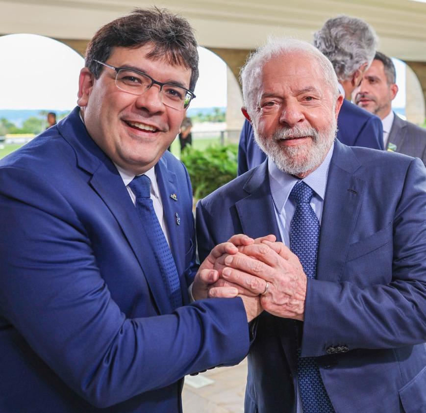 Rafael Fonteles será homenageado pelo presidente Lula com Medalha do Mérito Naval