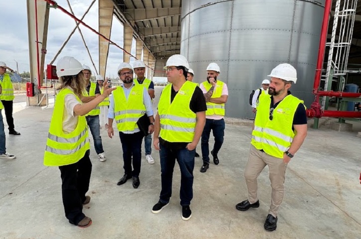 Governador conhece projeto de produção de hidrogênio verde na Espanha