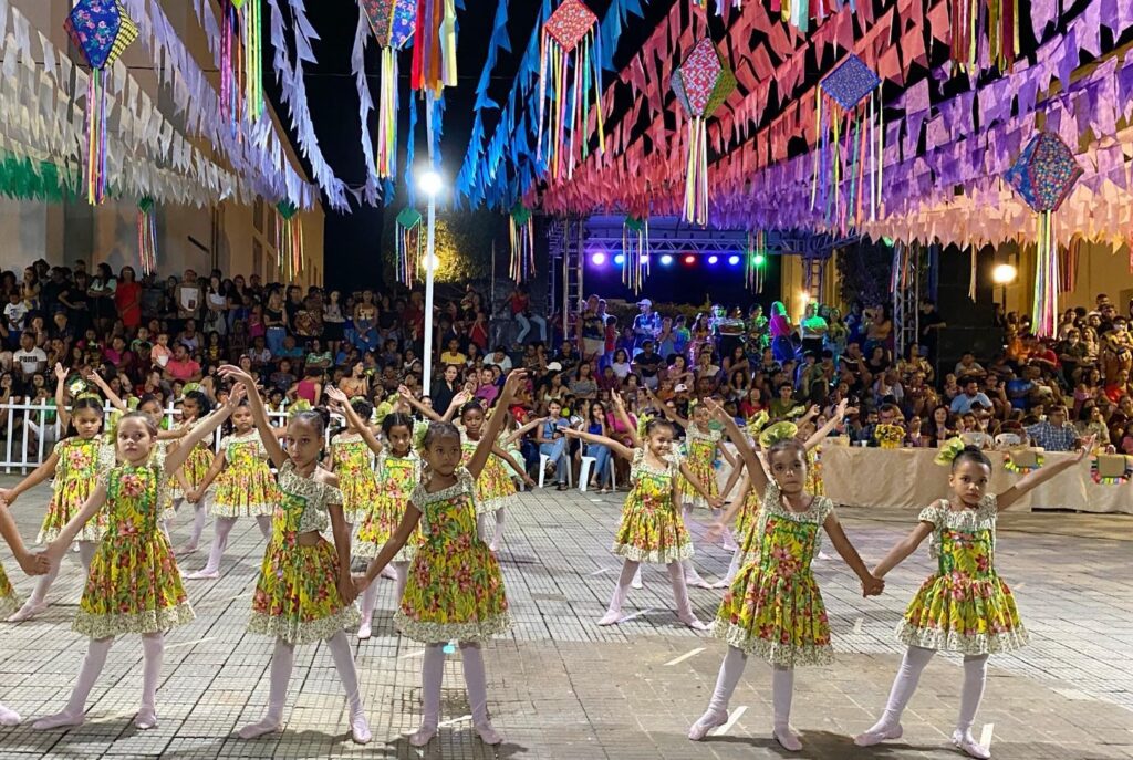 Festejo junino e show de Gonzaga Lu marcam abertura do 13° Arraiá da Semas em Oeiras – Prefeitura de Oeiras – Piauí