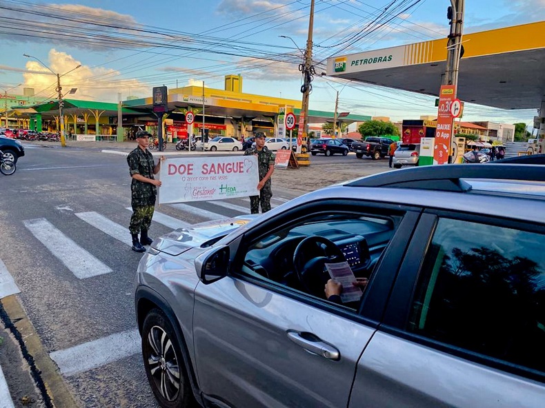 Hospital Dirceu Arcoverde realiza blitz educativa para incentivar doação de sangue em Parnaíba