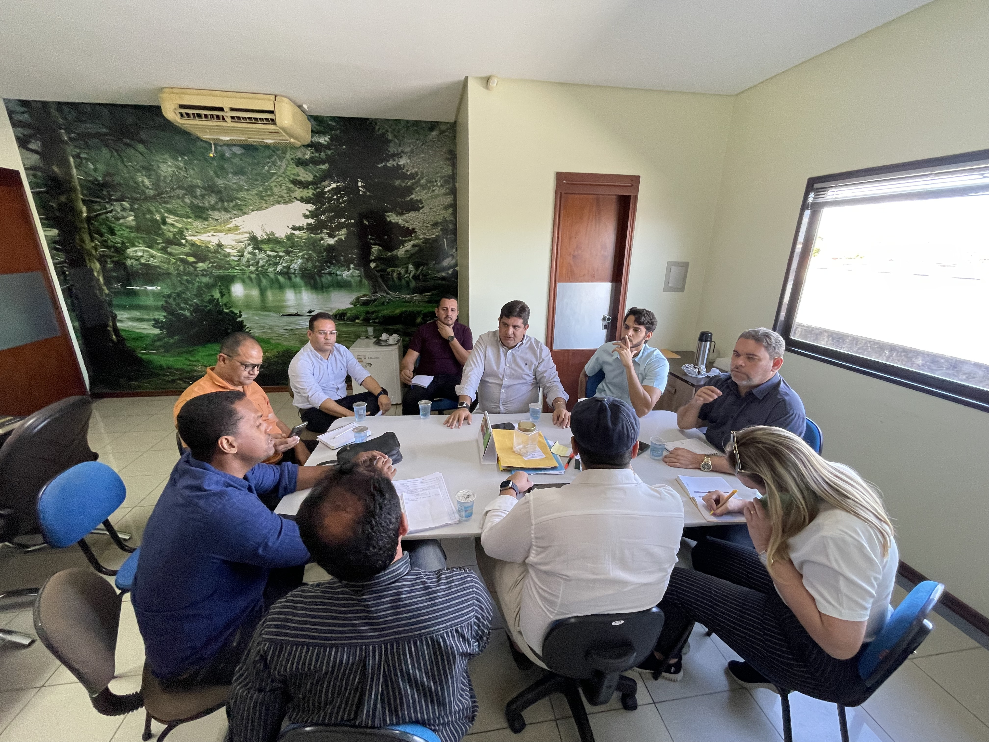 Secretaria de Desenvolvimento Urbano e Habitação se reúne com SAADs para planejar mutirão de limpeza em Teresina